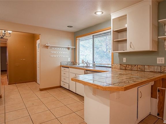 5th image of 6302 188th Ave E