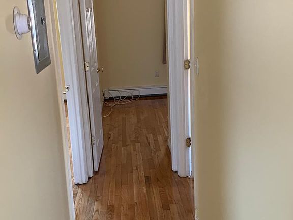 3rd image of 2923 Dewitt Pl #1