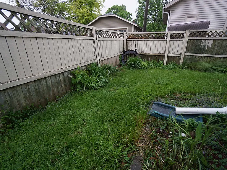 111 Sherman St — Photo 21