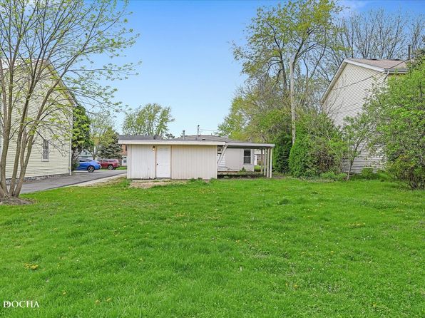 950 N Brainard St, Naperville, IL 60563