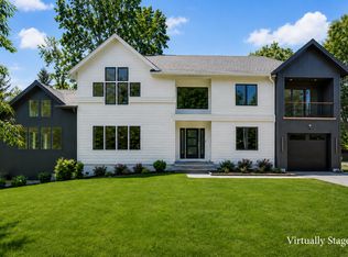 2 Watchtower Ln, Old Greenwich, CT 06870