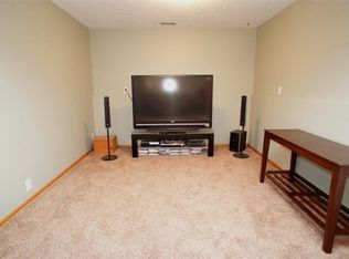 3116 Wildbriar Ln, Lincoln, NE 68516