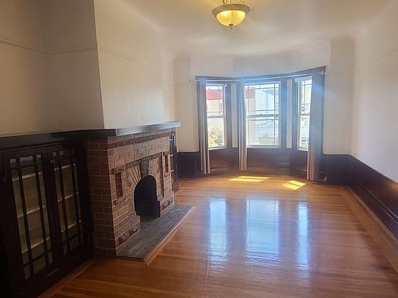 4th image of 4724 Mission St
