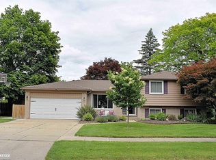 5844 Patterson Dr, Troy, MI