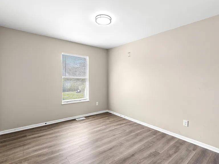 2049 Kappel Dr — Photo 13