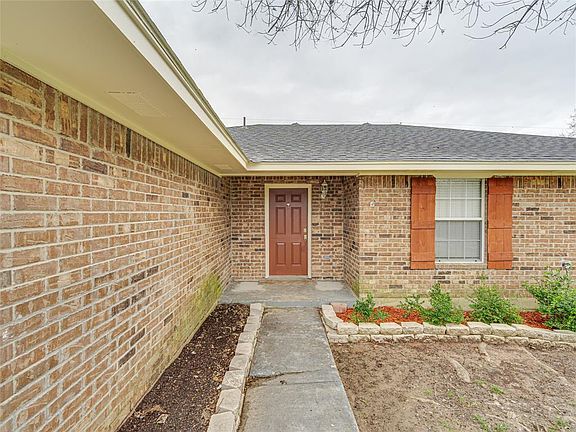 4th image of 506 Flowers St