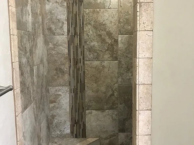 2205 Balsam St — Photo 10
