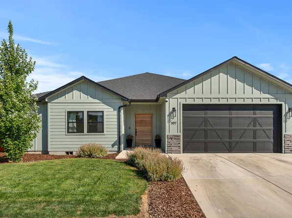997 Arrowhead Trl, Eagle Pt, OR 97524