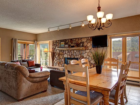 4th image of 645 S Park Ave #3604