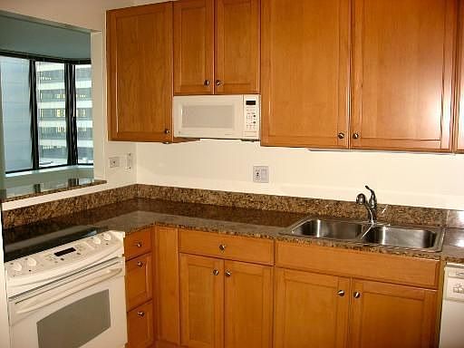 2nd image of 400 N Lasalle St APT 901