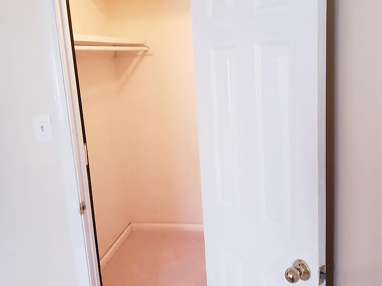 Master Bedroom Walk in Closet