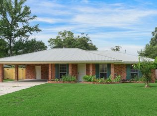 102 Medearis Dr, New Iberia, LA 70563