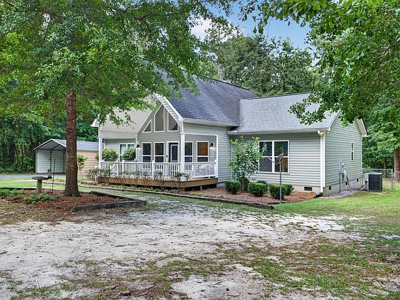 3rd image of 441 Stratford Ln