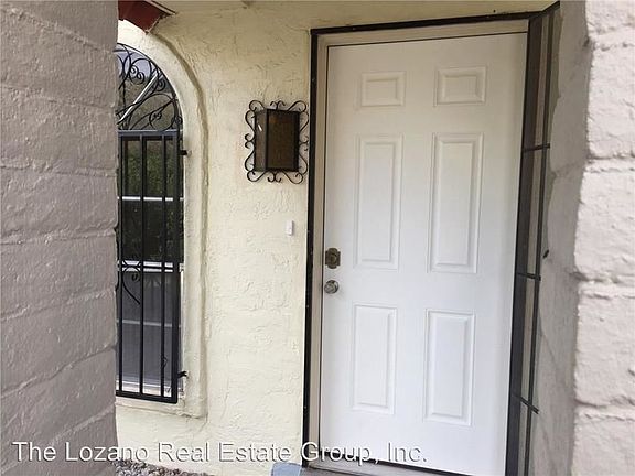 4th image of 802 Stockwell Ln #Ab