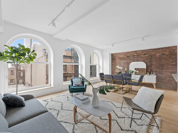 83 Walker Street image 2 of 13