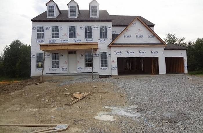 1st image of 271 Balsamine Dr