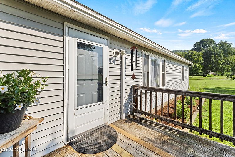 2nd image of 485 Cottrell Road