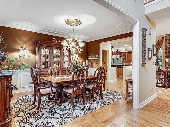 3rd image of 15024 Allison Ln
