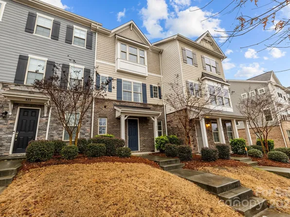824 Imperial Ct, Charlotte, NC 28273