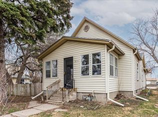 911 Avenue C, Council Bluffs, IA 51503