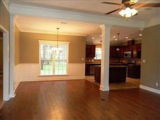 3rd image of 3530 Butler Woods Dr