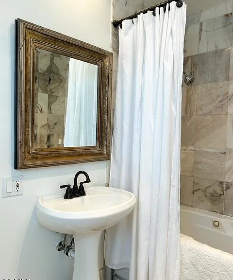 248 Cahuenga Dr — Photo 29