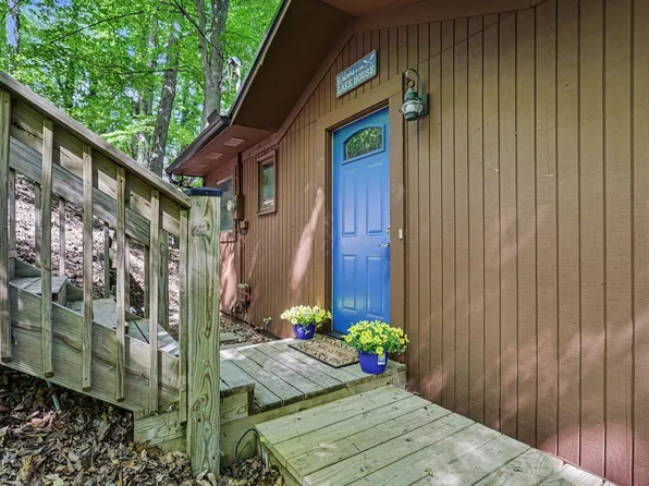 512 Natchez Ln, Sugar Grove, OH 43155