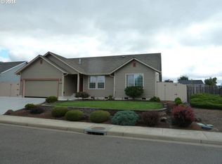 2716 Golfview Ave, Sutherlin, OR 97479