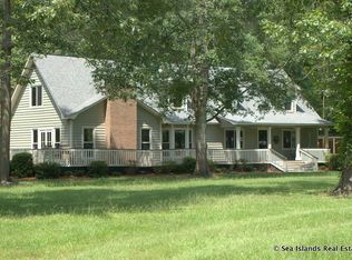 7012 County Line Rd, Ravenel, SC 29470