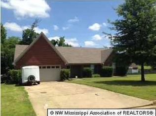 126 Starksville Dr, Hernando, MS 38632