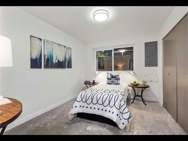 9221 Ashworth Ave N #C — Photo 25