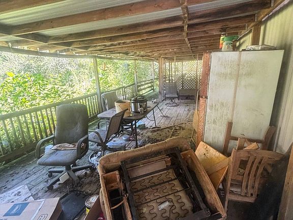 3rd image of 320 Eatontown Rd