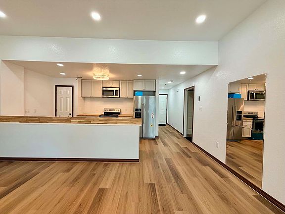 5th image of 10715 Carvel Ln