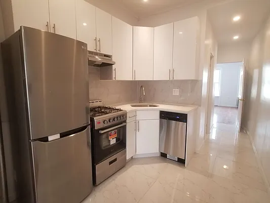 Rented by Compass | media 14