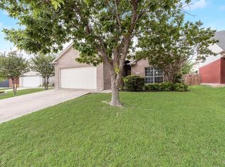 2832 Morning Star Dr, Fort Worth, TX 76131