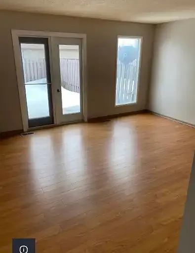 3 bed, 1.0 bath, 1100 sqft, $1,000 — Photo 2