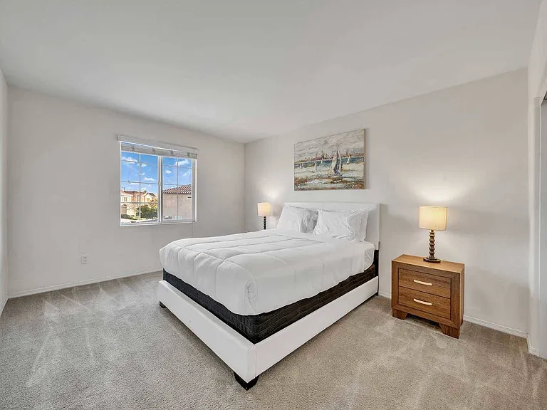 630 W Woodcrest St — Photo 15