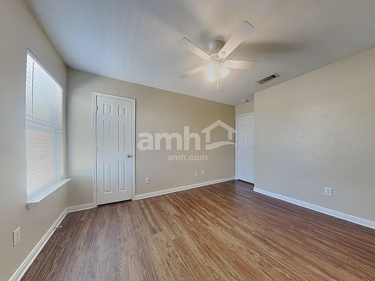 501 Hidden Dale Dr — Photo 13