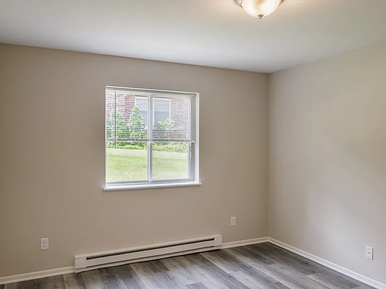 2103 Green Tree Rd #3 — Photo 12