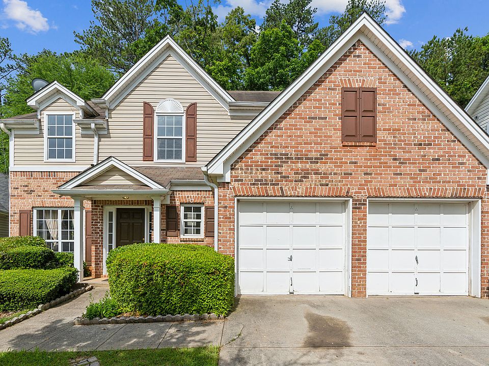 1st image of 2453 Lakebrooke Dr