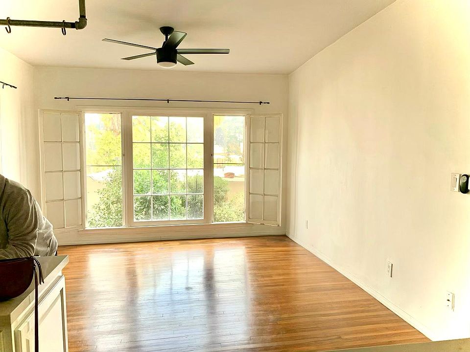 1st image of 3464 Larissa Dr #2