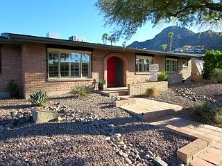 1st image of 2214 E Glenn Dr