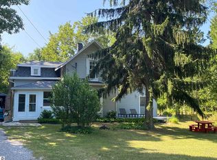 6779 Traverse Ave, Benzonia, MI 49616
