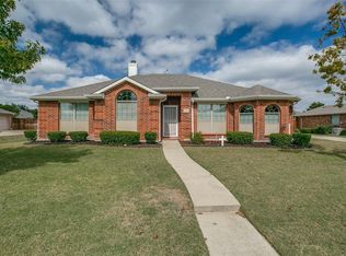 225 Roy Rogers Ln, Murphy, TX 75094