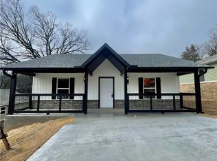 515 Lafayette St, Van Buren, AR 72956