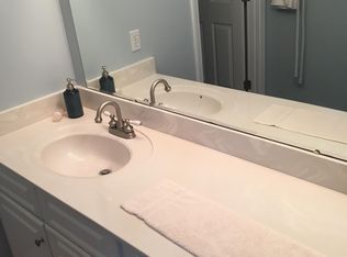 33 Granite Hill Dr #32, Topsham, ME 04086
