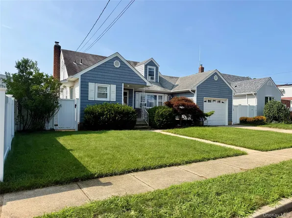 62 Bernard Street, Massapequa, NY 11758
