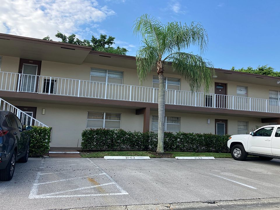 1st image of 7600 NW 5th Pl