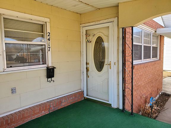 3rd image of 2417 N Vernon St