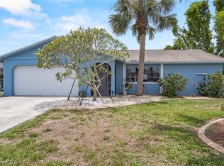 1304 SE 34th St, Cape Coral, FL 33904